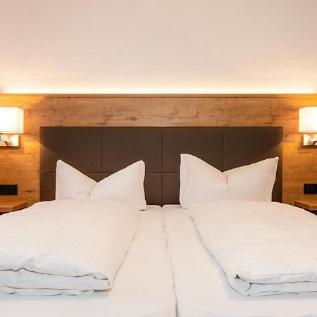 Hotel Seestern ヴァッサーブルク エクステリア 写真